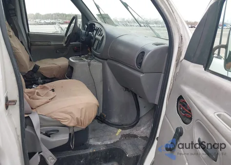 2000 Ford E-350 Super Duty z USA, uszkodzony, nr VIN 1FTSE34L0YHB87172